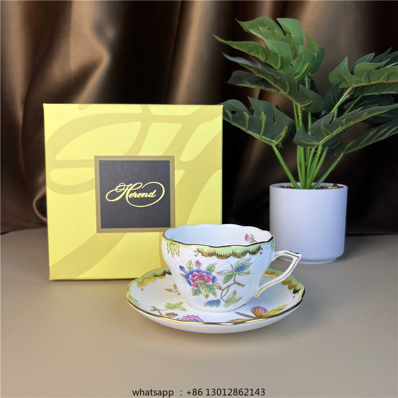 Set Cangkir dan Tatakan Kopi K - Coffee Tea Gift Basket ulasan dan harga